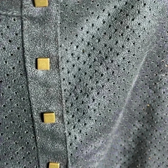 Chico’s women’s size 2 beautiful blue blazer. - Picture 3 of 6